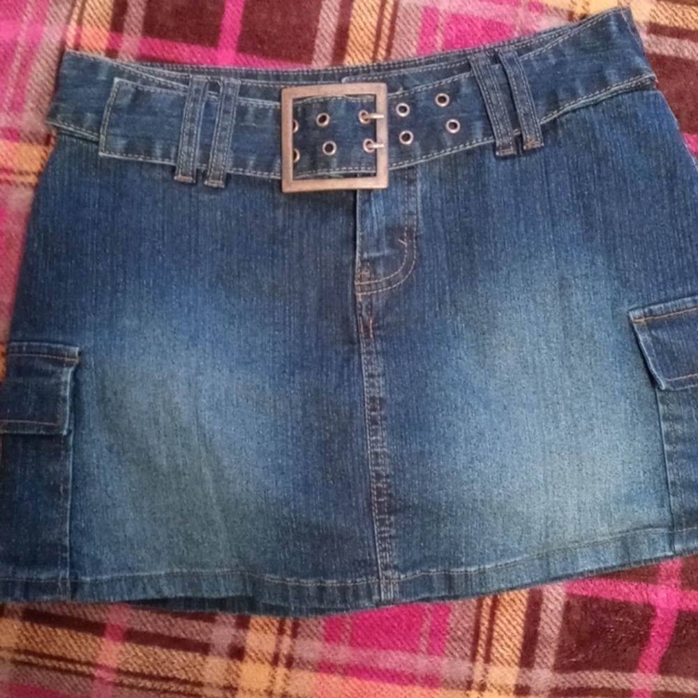 Jordache dark blue jean skort size 5/6